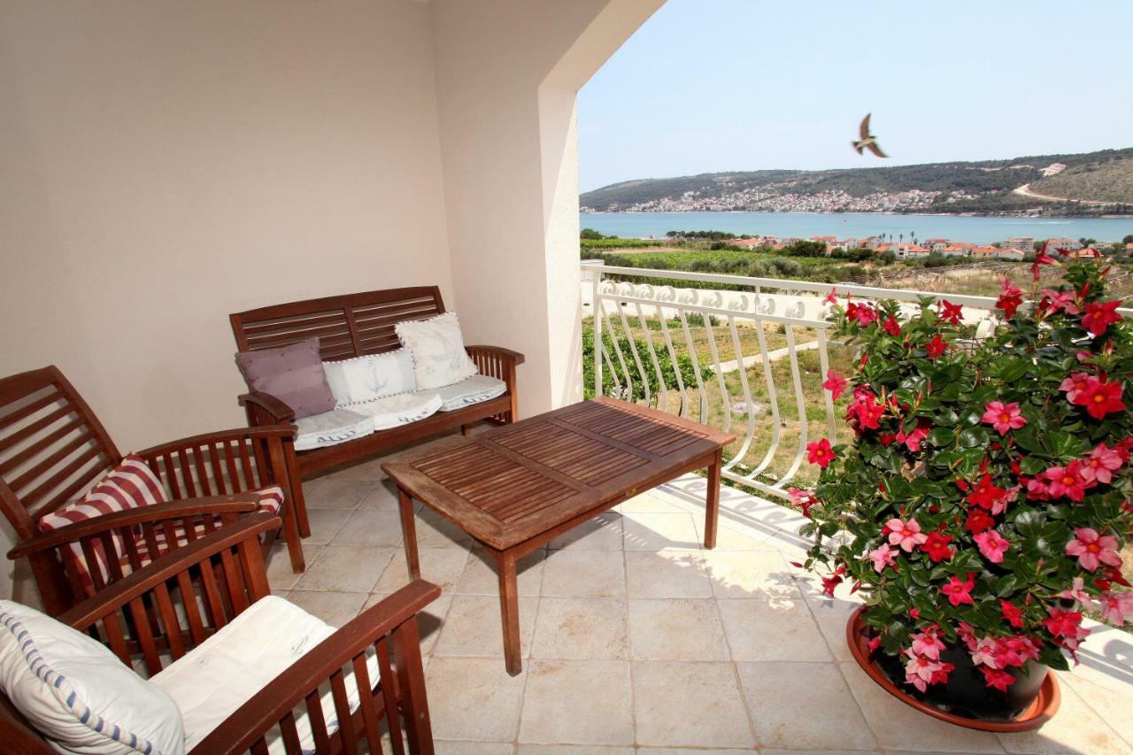 Apartman Dinka Трогир Экстерьер фото