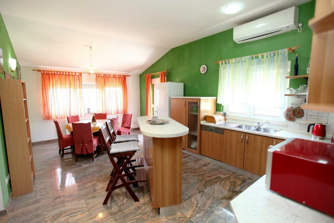 Apartman Dinka Трогир Экстерьер фото