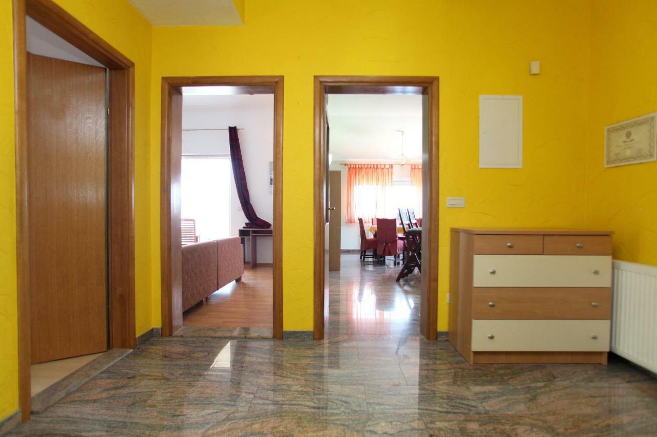 Apartman Dinka Трогир Экстерьер фото