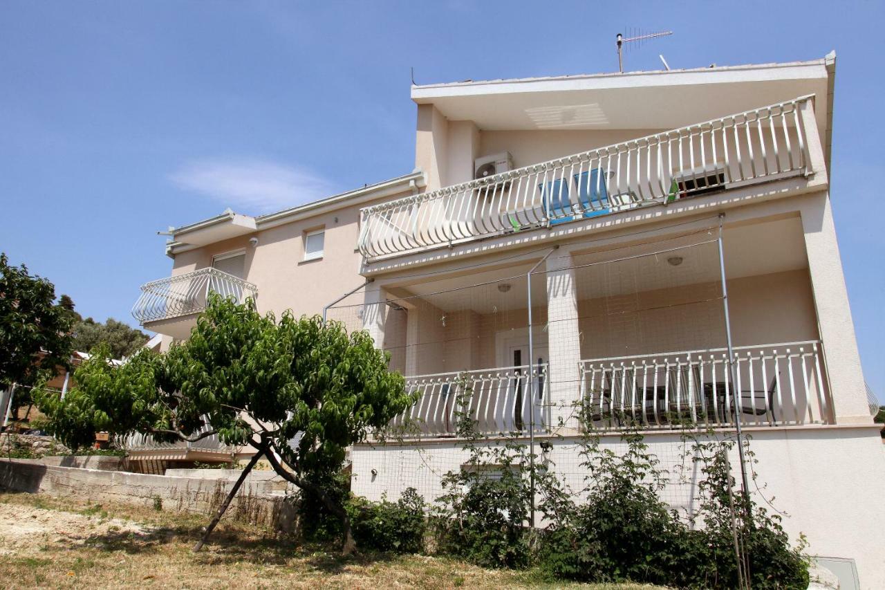 Apartman Dinka Трогир Экстерьер фото