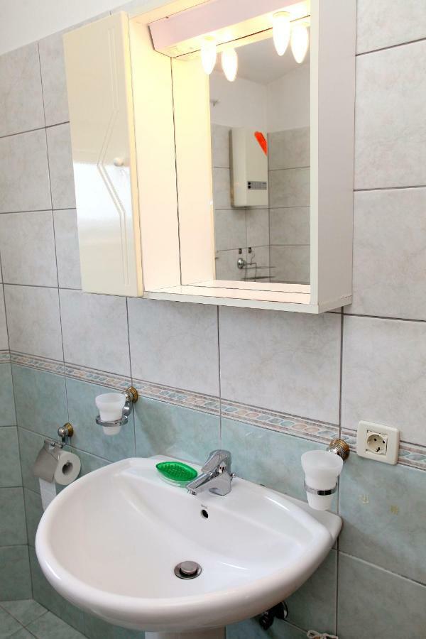 Apartman Dinka Трогир Экстерьер фото